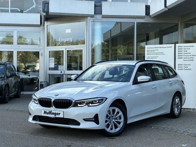 BMW 330 330i Touring xDrive