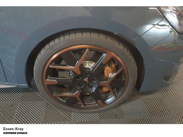 Cupra Leon 2.0 TSI DSG VZ