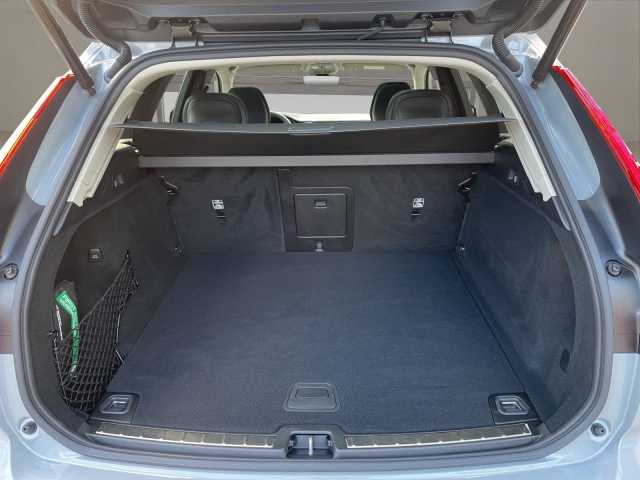 Volvo XC60 Business Dark Plus