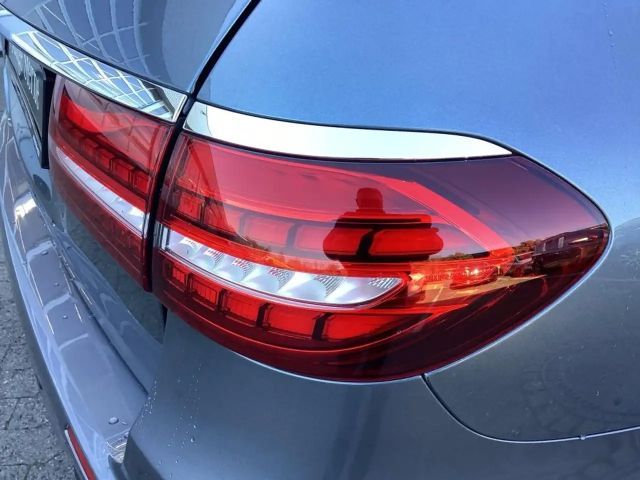 Mercedes-Benz E 220 AMG Line E 220 d Estate