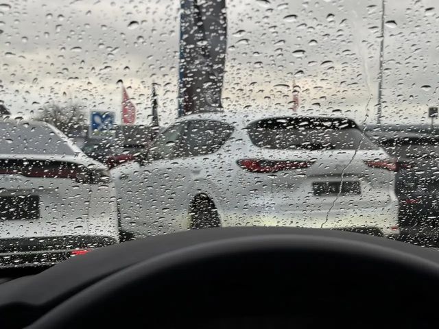 Mazda 3 Exclusive-line