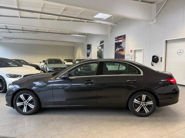 Mercedes-Benz C 180 AVANTGARDE Sedan