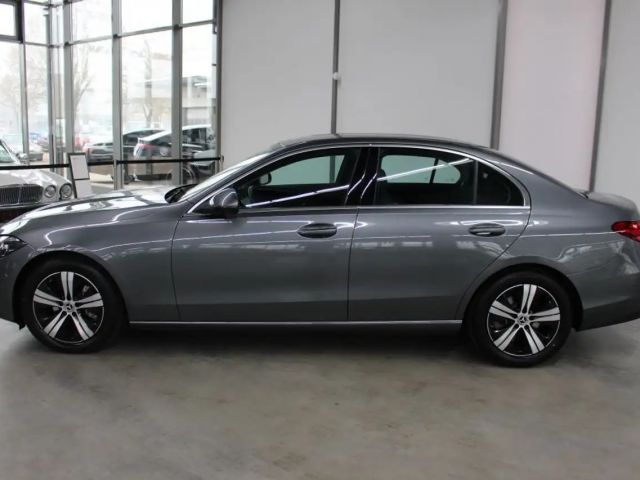 Mercedes-Benz C 180 AVANTGARDE Sedan