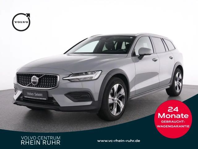 Volvo V60 Cross Country AWD Plus