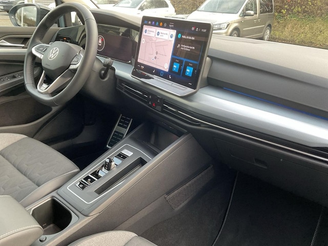 Volkswagen Golf 1.5 eTSI DSG Golf VIII