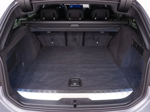 BMW 320 320e M-Sport xDrive