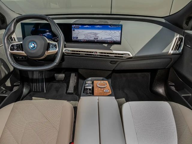BMW iX xDrive40