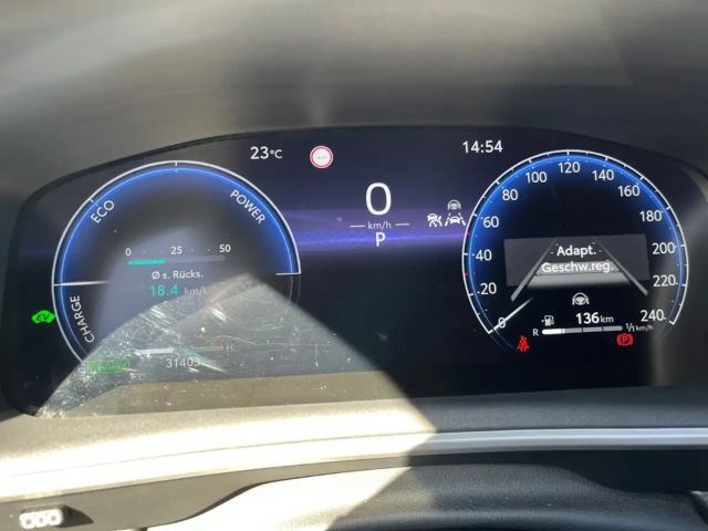 Toyota Corolla Cross Hybride Team D