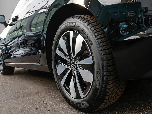 Volkswagen Golf 1.5 eTSI DSG Golf VIII