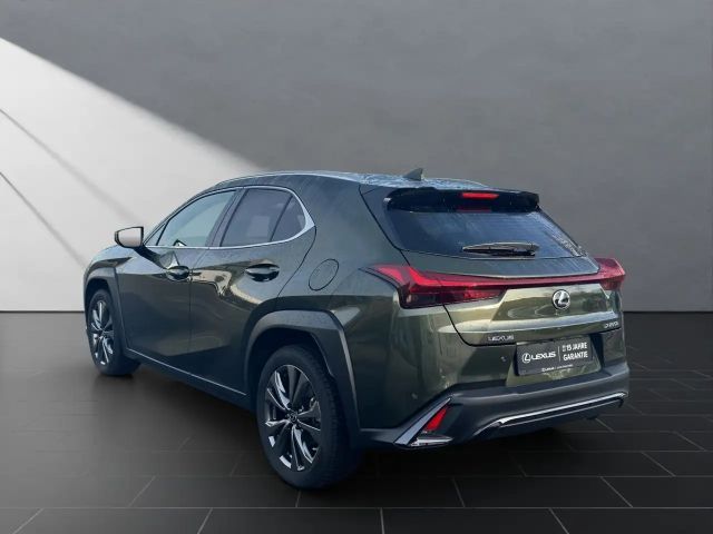 Lexus UX 250h Style Edition