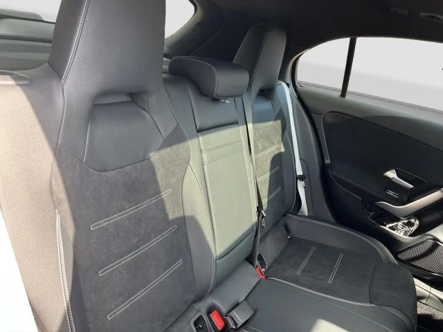 Mercedes-Benz A 180 AMG Line Hatchback