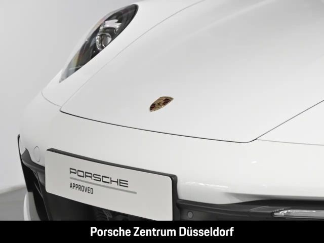 Porsche 992 Cabrio Carrera