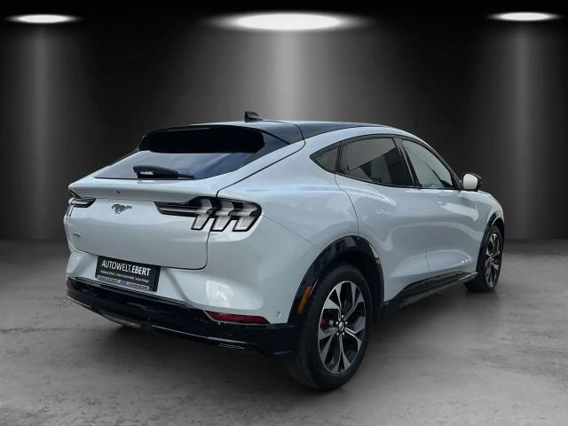 Ford Mustang Mach-E AWD