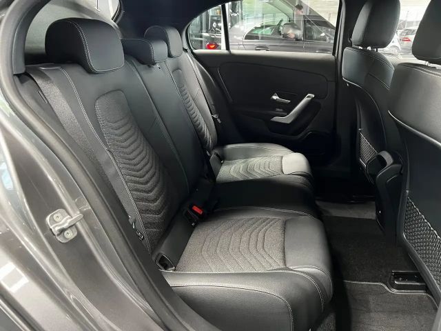 Mercedes-Benz A 180 Progressive