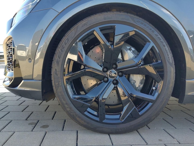 Audi RS Q8 Quattro