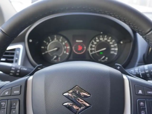 Suzuki S-Cross Hybrid