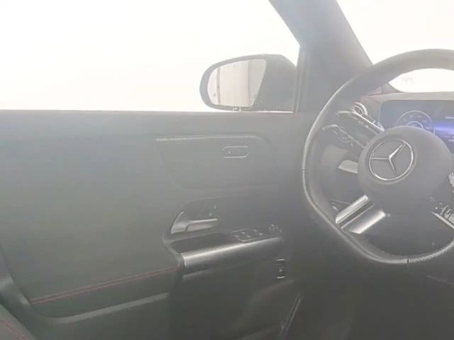 Mercedes-Benz EQA 350 4MATIC AMG Line