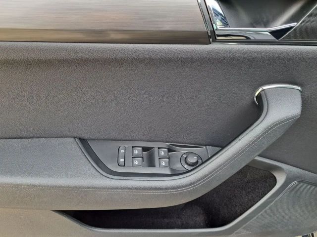 Skoda Superb 2.0 TSI Combi Style Style