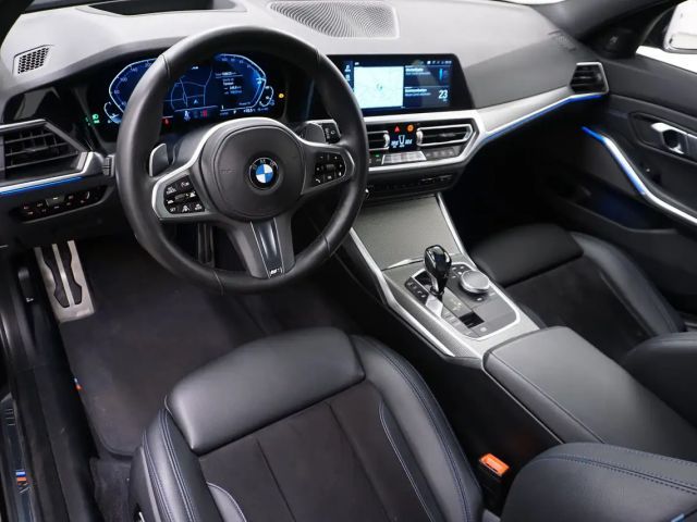 BMW 330 330e M-Sport xDrive