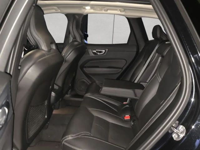 Volvo XC60 AWD Dark Plus