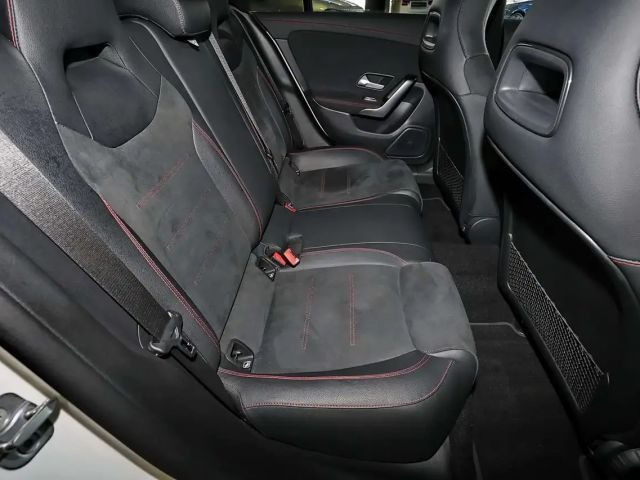 Mercedes-Benz CLA 45 AMG 4MATIC AMG Line Coupé