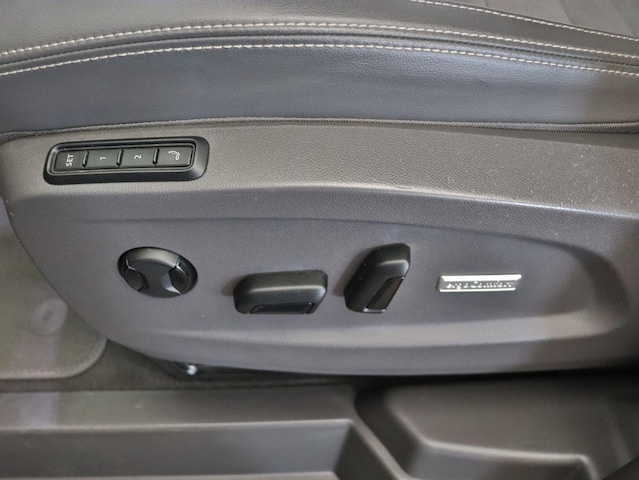 Volkswagen Multivan DSG Lang Style T7