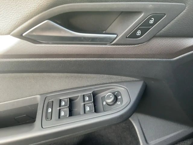 Volkswagen Golf 1.5 TSI Golf VIII