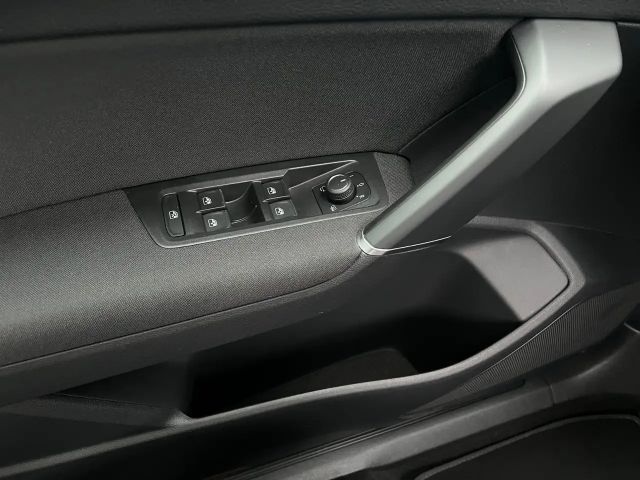 Volkswagen Touran 1.5 TSI Highline R-Line