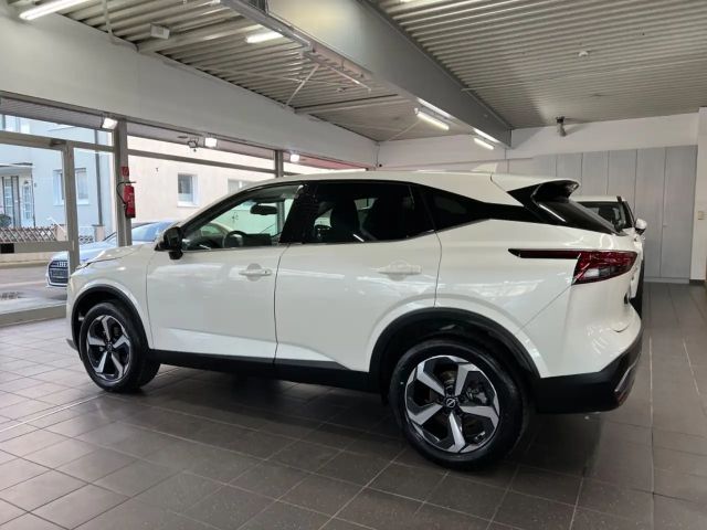 Nissan Qashqai 1.3 Connecta LED+KEYLESS+360°+ACC+VC uvm