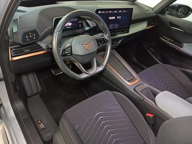 Cupra Born HeadUp Kamera ACC LED LM18