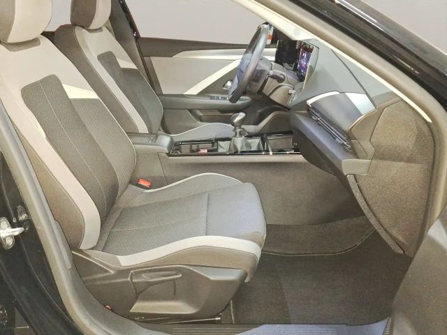 Opel Astra 1.2 Turbo Enjoy Sports Tourer Turbo