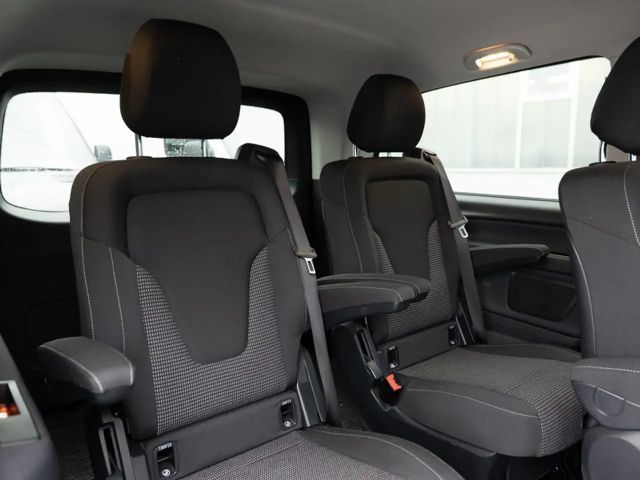 Mercedes-Benz EQV 300