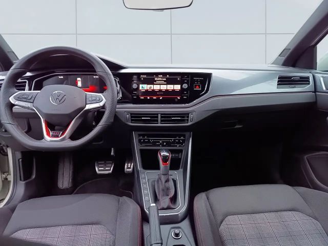 Volkswagen Polo 2.0 TSI DSG GTI
