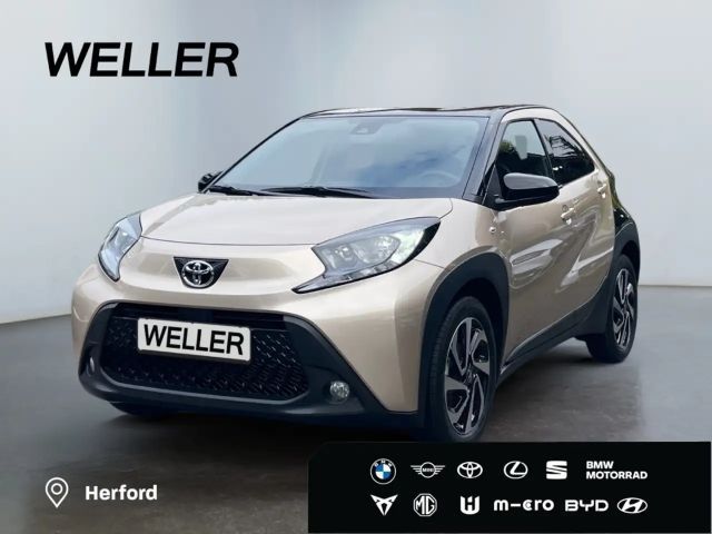 Toyota Aygo X Bi-Tone Hatchback