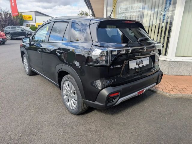 Suzuki S-Cross Hybrid