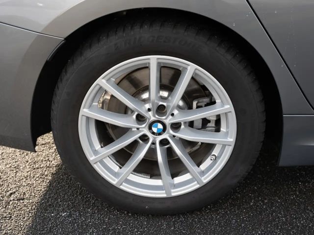 BMW 330 330d M-Sport Touring xDrive