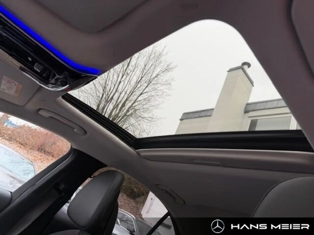 Mercedes-Benz C 220 AMG Line C 220 d Sedan