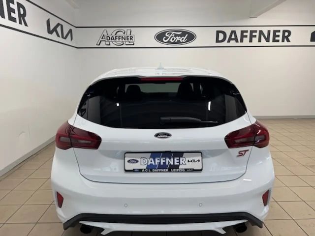 Ford Focus ST Line