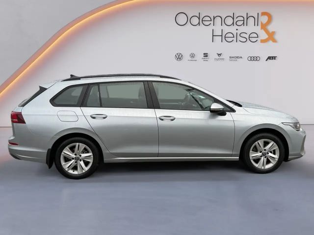 Volkswagen Golf 1.5 eTSI DSG Life Variant