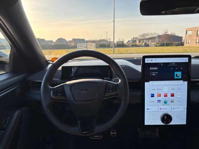 Ford Mustang Mach-E AWD Premium