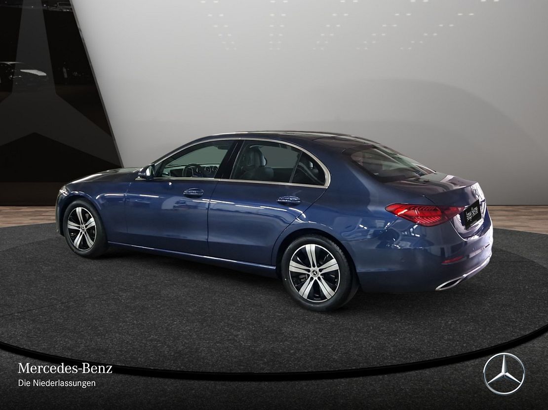 Mercedes-Benz C 200 Sedan