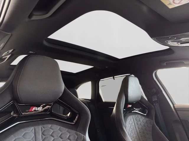 Audi RS6 Avant Performance Quattro