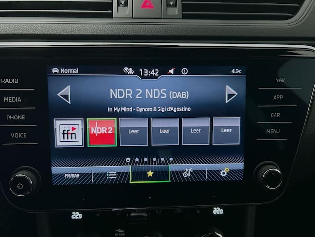 Skoda Superb 2.0 TDI Combi