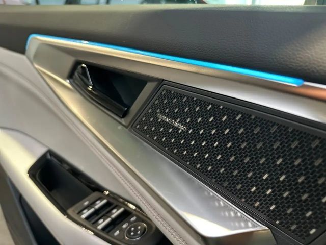 Renault Espace E-Tech Hybrid Iconic