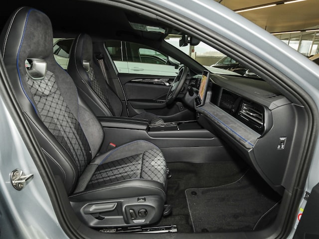 Volkswagen Passat DSG R-Line eHybrid