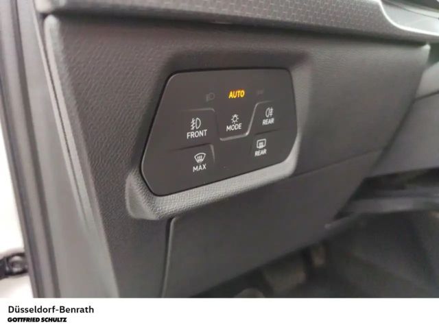 Seat Leon 1.5 eTSI DSG Sportstourer Style