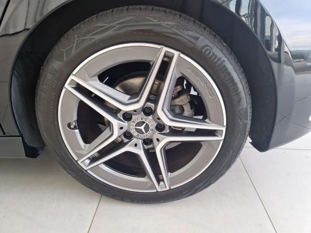 Mercedes-Benz A 180 AMG Line Hatchback