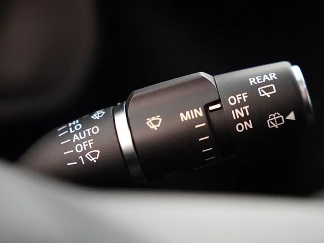 Land Rover Defender 110 D300 Dynamic HSE