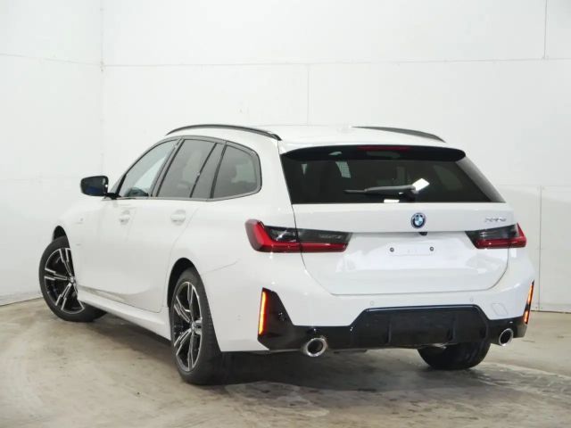 BMW 330 330e M-Sport Touring