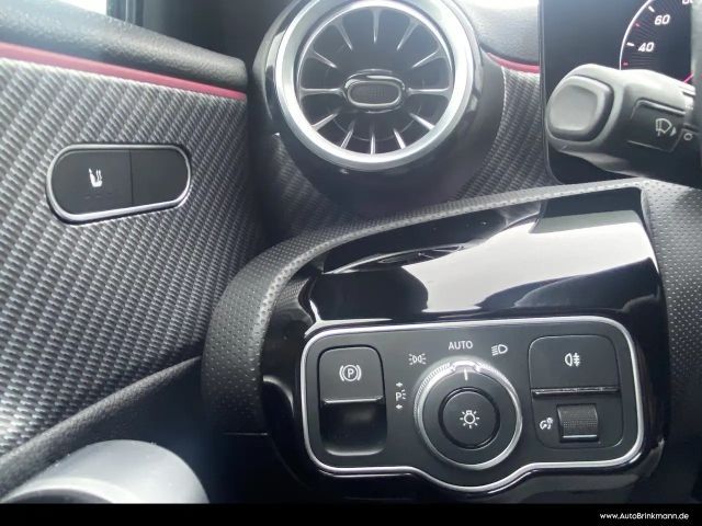 Mercedes-Benz A 200 A 200 d